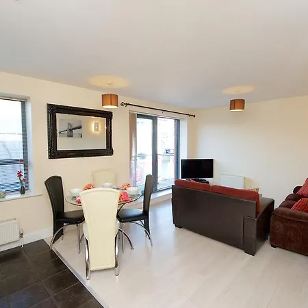 Stunning 2 Bedroom City Centre